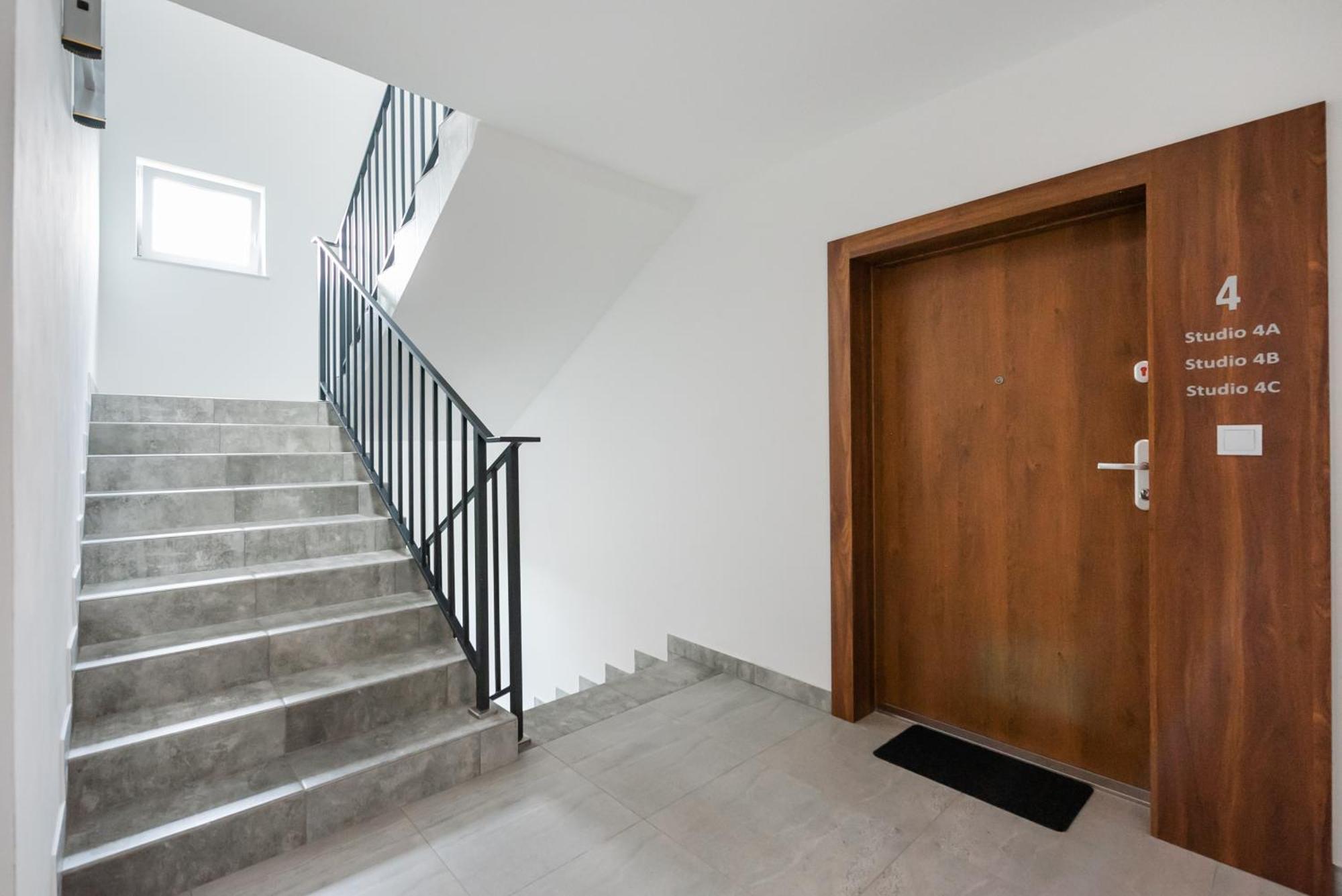Hohome Comfy Apartments Varšava Exteriér fotografie